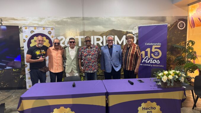 De Izq. a Der. Gavo Gil, Isidro Infante, Ricky Ramos, Don Perignon, Luis González y Reinaldo Jorge
